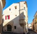 Charming medieval house with sun terrace ホテル詳細