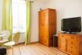 Furnished Apartments Les Josephines ホテル詳細