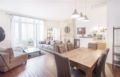 Gallien - Charming apartment with terrace ホテル詳細