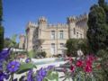 Hostellerie du Chateau des Fines Roches ホテル詳細