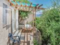 0-Bedroom Apartment in Ile Rousse ホテル詳細