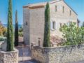 Five-Bedroom Holiday Home in Le Barroux ホテル詳細
