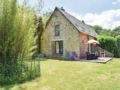 Holiday home St Laurent Begard 44 ホテル詳細