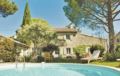 Holiday Home St Remy De Provence Avenue Marius Girard ホテル詳細