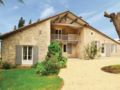 Holiday home St Vivien de Monsegur N-645 ホテル詳細