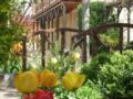 Hotel The Originals Nevers Clos Sainte Marie ホテル詳細