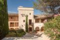 Pierre & Vacances Hotel du Golf de Pont Royal en Provence ホテル詳細