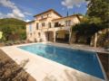 Six-Bedroom Holiday Home in Fayence ホテル詳細