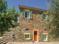 Six-Bedroom Holiday Home in Santa Maria Poggio ホテル詳細