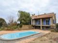 Three-Bedroom Holiday Home in Aubarne Sant.Anastasie ホテル詳細