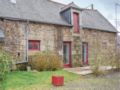 Two-Bedroom Holiday Home in Pommerit le Vicomte ホテル詳細