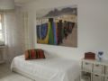 Tolstov-Hotels Big Room Apartment ホテル詳細