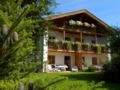 Ferienwohnungen Landhaus Dengler ホテル詳細