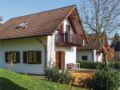 Five-Bedroom Holiday Home in Kirchheim ホテル詳細