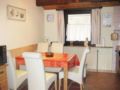 Holiday Home Ferienpark Ronshausen.5 ホテル詳細