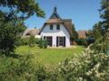 Three-Bedroom Holiday Home in Borgerende ホテル詳細