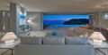 5 Bedrooms Villa Mylo IOS with Amazing Beach View ホテル詳細