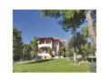 Six-Bedroom Holiday Home in Eretria ホテル詳細