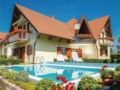 Three-Bedroom Apartment in Balatonmariafurdo ホテル詳細