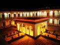 Hotel Surya Vilas Palace ホテル詳細