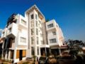 Lily Sarovar Portico Hotel ホテル詳細