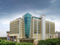 Mahagun Sarovar Portico Suites Hotel ホテル詳細