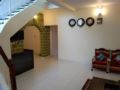 UNNATI HOMESTAY THREE BHK BUNGALOW TEN PAX RATE ホテル詳細