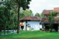 Whispering Waters Resorts Cochin ホテル詳細