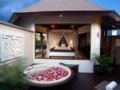 1BR Jacuzzi Suite & Breakfast Seminyak ホテル詳細