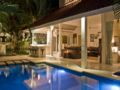 3 BDR Tropical Villa in Seminyak ホテル詳細