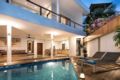 3 BR Villa- Located just 100 M From Seminyak ホテル詳細