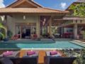 4 BDR Kinaree Villa Private Pool at Seminyak ホテル詳細