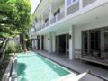 4 BDR Luxury Villa 100 Meters from Brawa Beach ホテル詳細