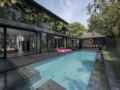 4 BDR Villa Close Canggu Beach ホテル詳細