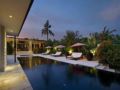 5BDR villas beautiful garden view in Canggu ホテル詳細