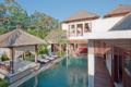 Arwana Villas with 3BDR Seminyak ホテル詳細