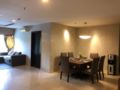 Big 3 Bedroom Apartment in Permata Hijau ホテル詳細