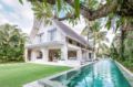 Casa Mateo Villa Seminyak Bali ホテル詳細