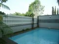 Family pool villa 6 pax near Jatim Park 3, Batu ホテル詳細