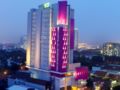 Hotel Santika Premiere Gubeng ホテル詳細