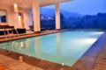 Indah Villa Dago Private Pool ホテル詳細