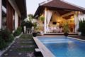 Kiky Tropical Villa - Seminyak Prime Location ホテル詳細