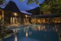 Luxurious 6 bedroom villa/seminyak w private pool ホテル詳細