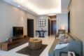 Luxury 2BR at The Peak Apartment By Travelio ホテル詳細