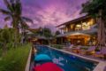 Luxury 5BR villa in the heart of Berawa, Canggu ホテル詳細