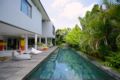 Modern 4BR Villa Private Pool in Center of Canggu ホテル詳細