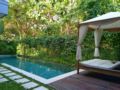 Nayla Boutique Villas Jimbaran ホテル詳細