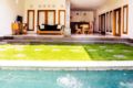 New 3 bed luxury pool villa 5 min to Canggu Beach ホテル詳細