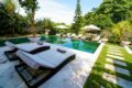 Palatial 5 Bed Luxe Pool & Jacuzzi Villa SEMINYAK ホテル詳細