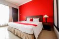 RedDoorz Premium Bukit Damai Indah ホテル詳細